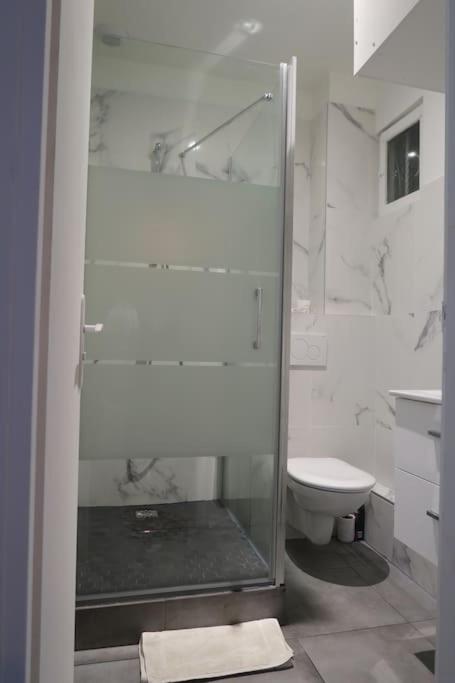Le Diffonty Cosy Vintage Centre Historique Apartment La Ciotat Luaran gambar