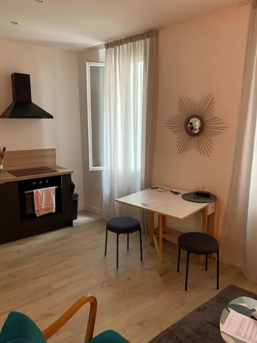 Le Diffonty Cosy Vintage Centre Historique Apartment La Ciotat Luaran gambar