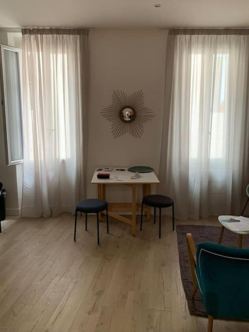 Le Diffonty Cosy Vintage Centre Historique Apartment La Ciotat Luaran gambar